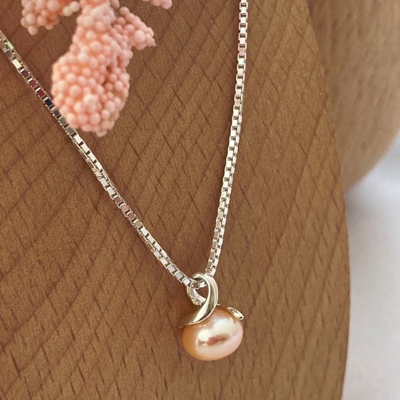 Hand Crafted Jewelry - Pink Freshwater Pearl Necklace 18" 925 Silver